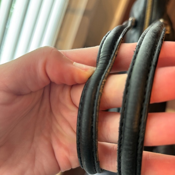 Coach leather Handbag -crossbody + shoulder - good condition - Picture 7 of 7